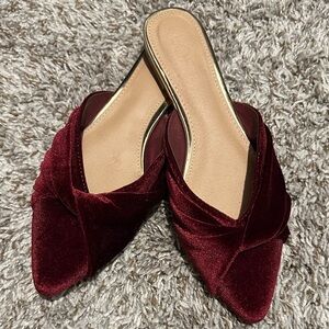 Chic Velvet Burgundy Mules